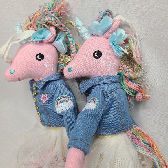 Pottery barn kids SOPHIE THE UNICORN Designer doll Rainbow Ornaments Lot Of 2 - Picture 8 of 9